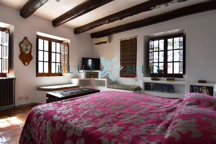 Image No.26-6 Bed Villa for sale