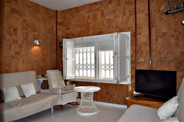 Image No.16-4 Bed Property for sale