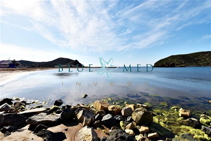 Image No.32-4 Bed Property for sale