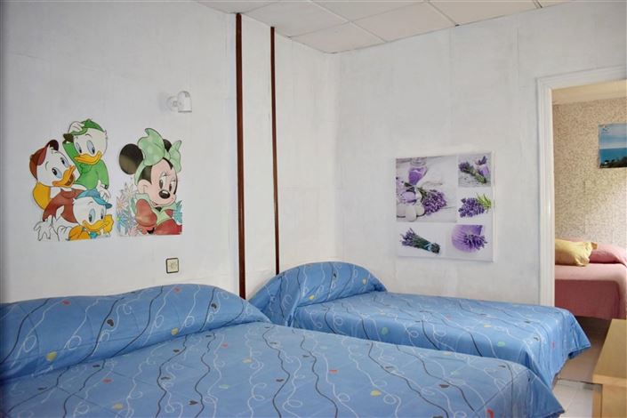 Image No.5-4 Bed Property for sale