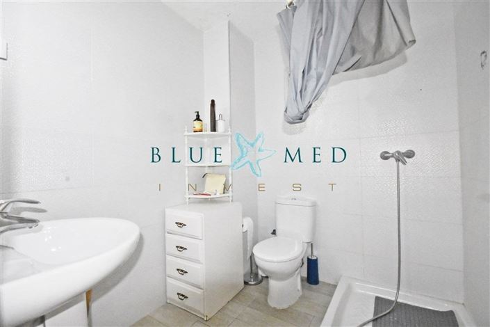 Image No.24-3 Bed Flat for sale