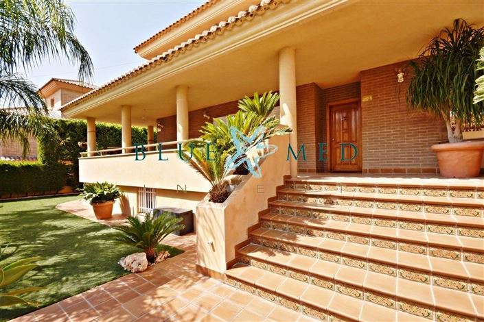 Image No.5-5 Bed Villa for sale