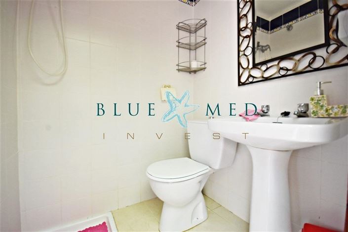 Image No.15-5 Bed Property for sale