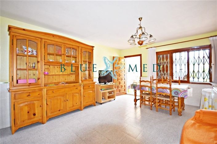 Image No.8-5 Bed Property for sale