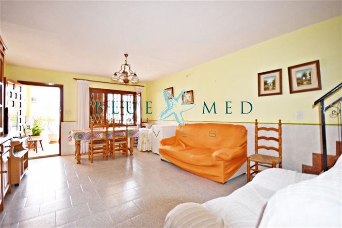 Image No.9-5 Bed Property for sale