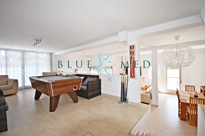 Image No.7-5 Bed Villa for sale