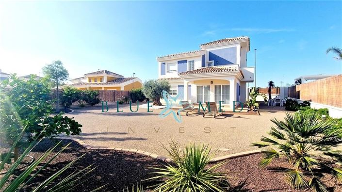 Image No.43-3 Bed Villa for sale