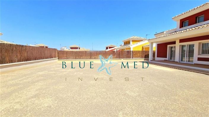 Image No.10-3 Bed Villa for sale