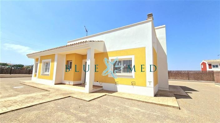 Image No.3-3 Bed Villa for sale