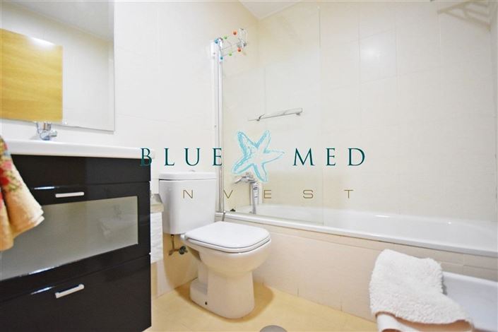 Image No.19-3 Bed Flat for sale