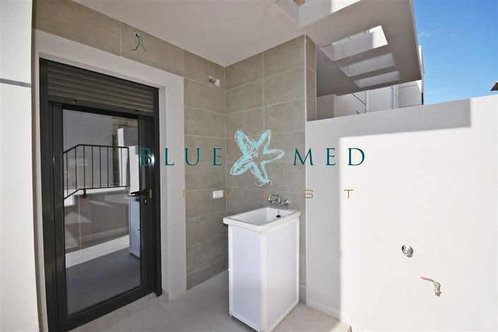 Image No.13-3 Bed Villa for sale