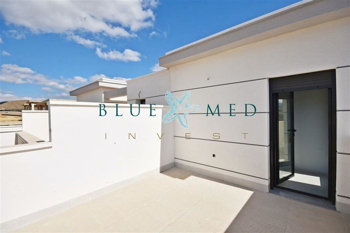 Image No.32-3 Bed Villa for sale