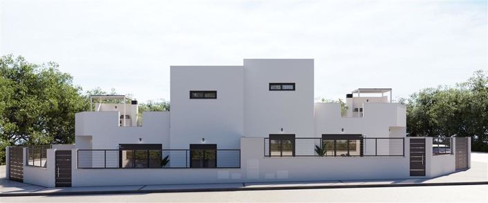 Image No.4-2 Bed Villa for sale