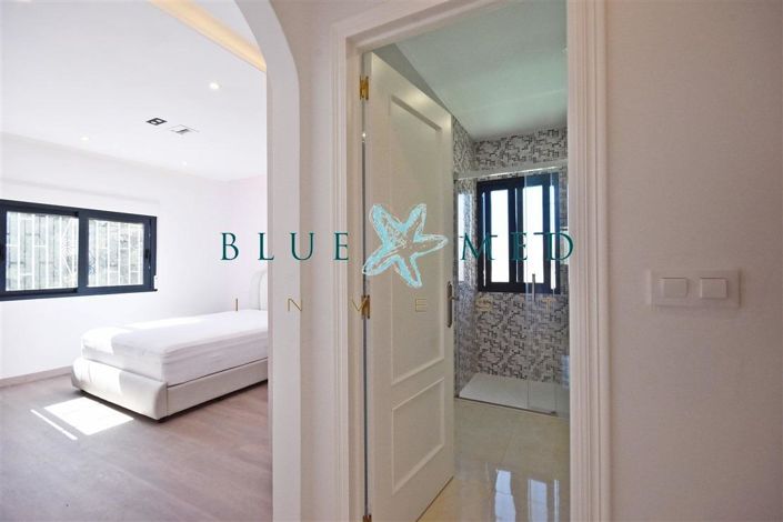 Image No.17-4 Bed Villa for sale