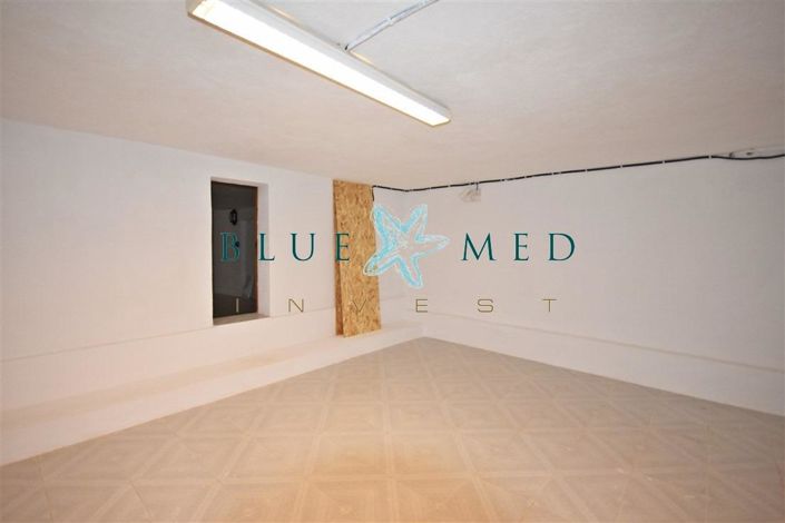 Image No.42-4 Bed Villa for sale