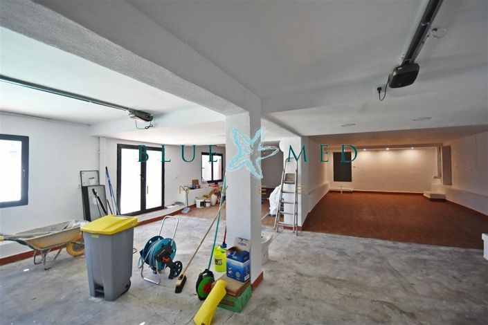 Image No.48-4 Bed Villa for sale