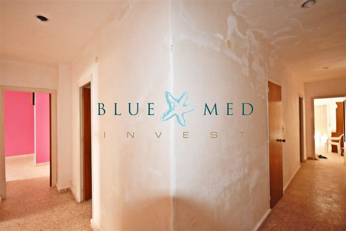 Image No.19-4 Bed Flat for sale