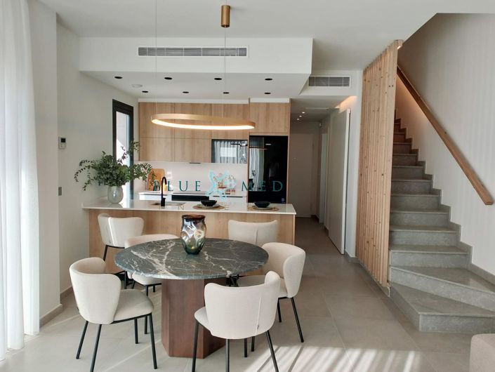 Image No.11-3 Bed Villa for sale