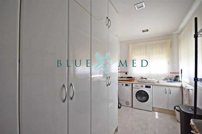 Image No.11-6 Bed Villa for sale