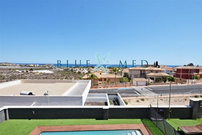 Image No.15-6 Bed Villa for sale