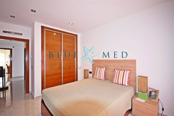 Image No.28-6 Bed Villa for sale