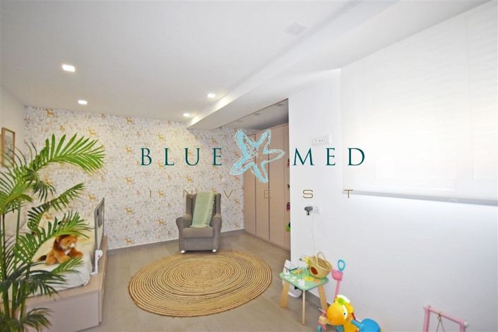 Image No.38-6 Bed Villa for sale