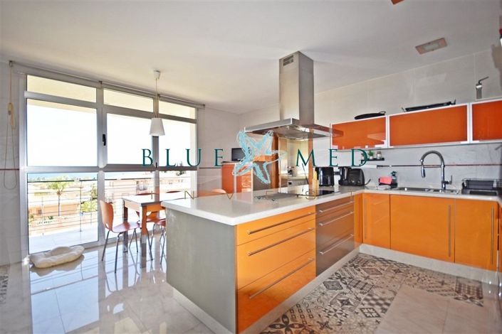 Image No.8-6 Bed Villa for sale