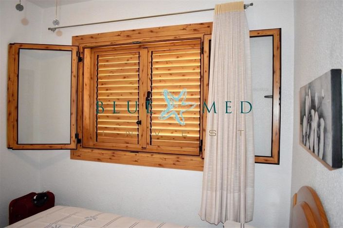 Image No.24-7 Bed Property for sale