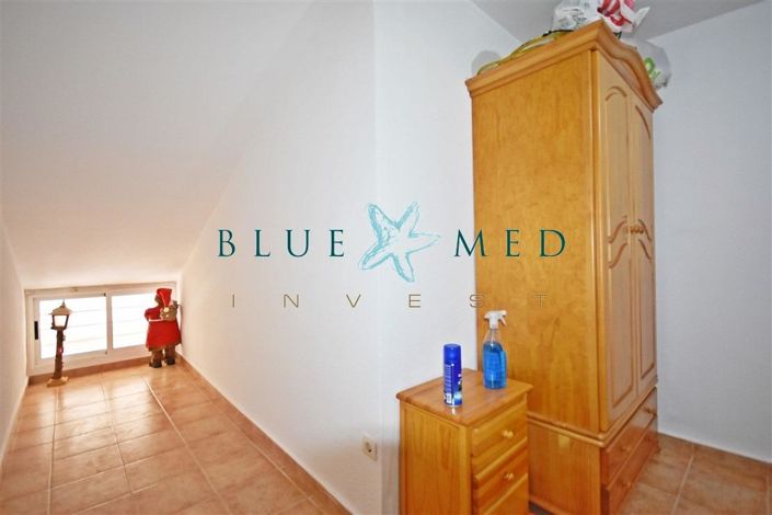 Image No.27-7 Bed Property for sale