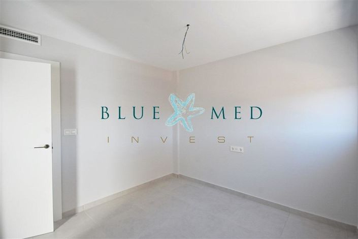 Image No.26-3 Bed Villa for sale