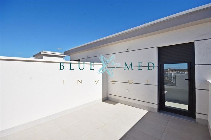 Image No.33-3 Bed Villa for sale