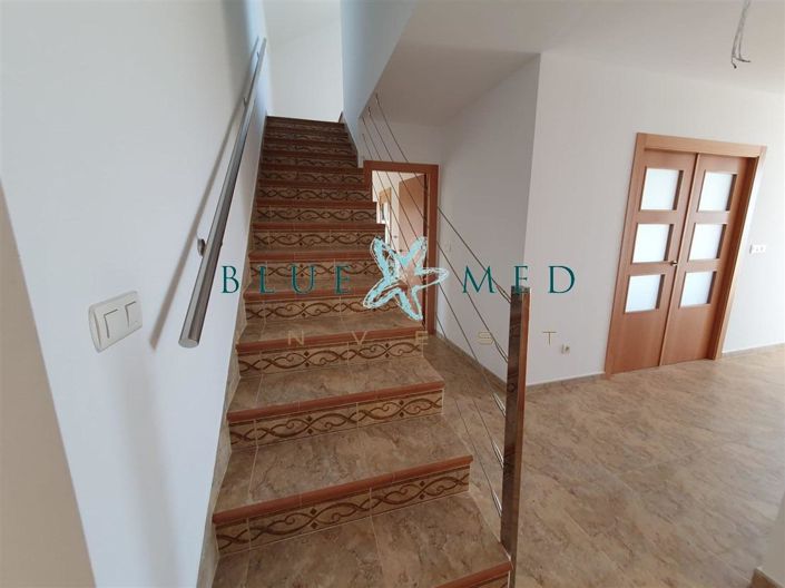 Image No.17-5 Bed Villa for sale