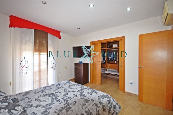 Image No.13-3 Bed Villa for sale