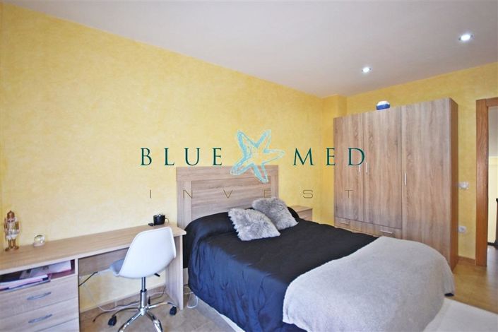 Image No.19-3 Bed Villa for sale