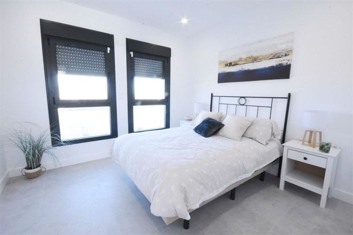 Image No.22-3 Bed Villa for sale