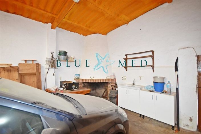 Image No.27-5 Bed Country House for sale