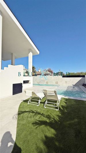 Image No.4-Villa de 4 chambres à vendre à La Manga del Mar Menor