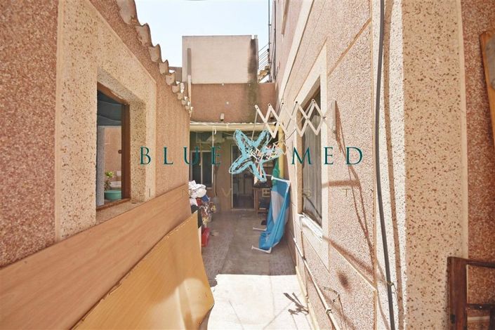 Image No.9-4 Bed Flat for sale