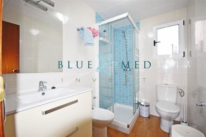 Image No.21-3 Bed Flat for sale