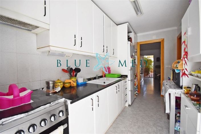 Image No.13-5 Bed Property for sale