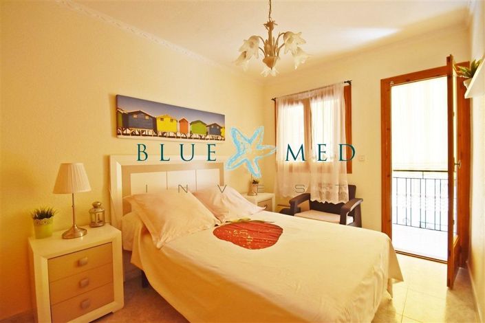 Image No.20-5 Bed Property for sale