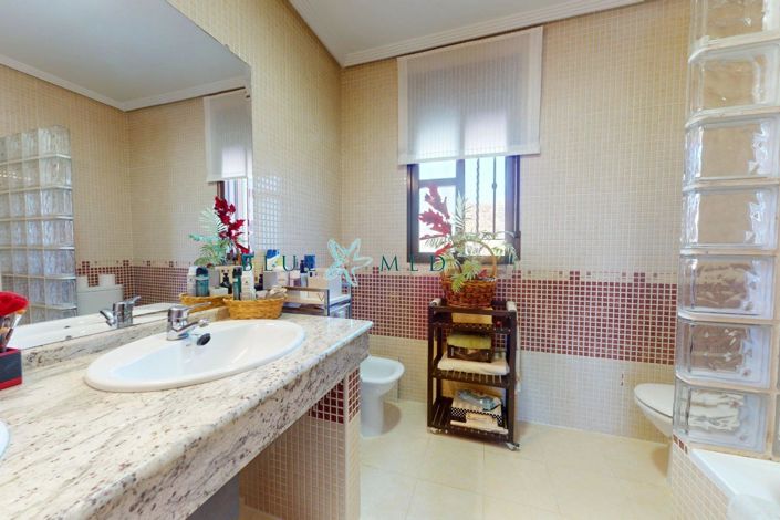 Image No.35-Maison de campagne de 5 chambres à vendre à Águilas