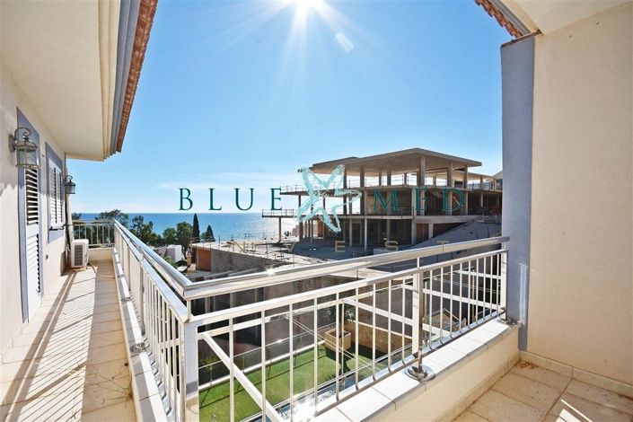 Image No.18-8 Bed Villa for sale