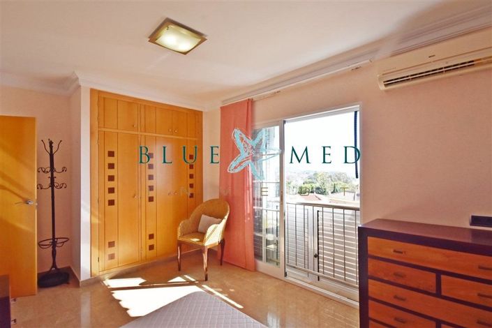 Image No.25-8 Bed Villa for sale