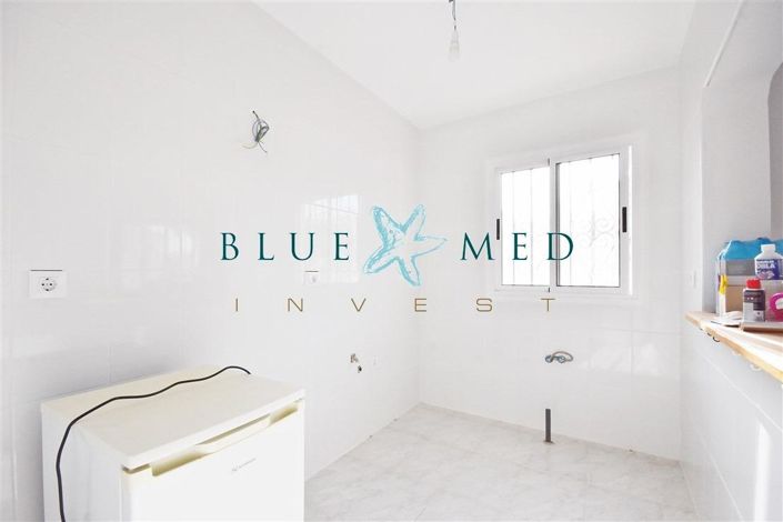 Image No.12-3 Bed Villa for sale