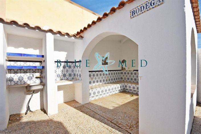 Image No.6-3 Bed Villa for sale