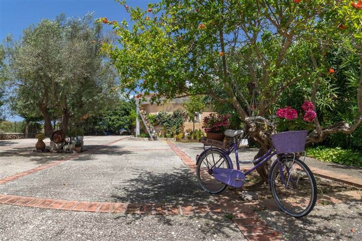 Image No.43-5 Bed Villa for sale