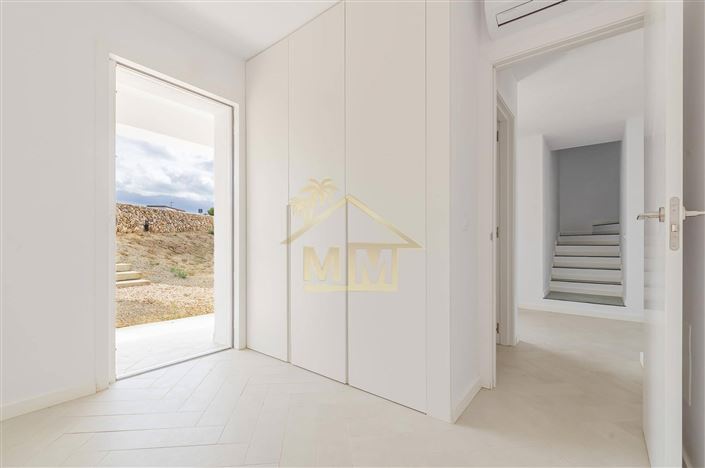 Image No.15-4 Bed Villa for sale