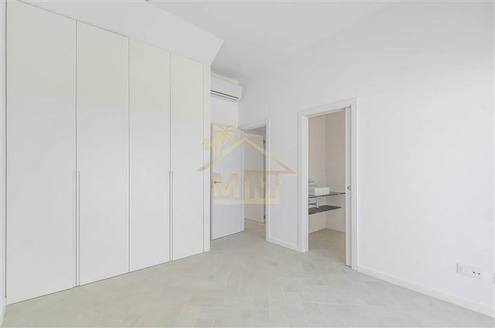 Image No.23-4 Bed Villa for sale