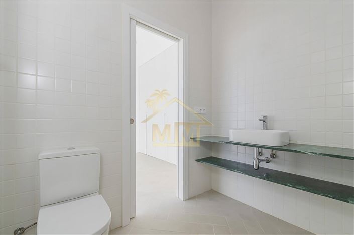 Image No.25-4 Bed Villa for sale